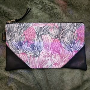 Sandy Feet Hawaii Large Clutch ginger pink black